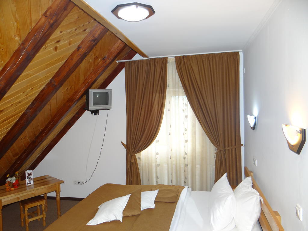 Belvedere Corbeni Oda fotoğraf